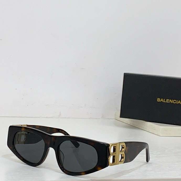 Picture of Balenciga Sunglasses _SKUfw56703584fw